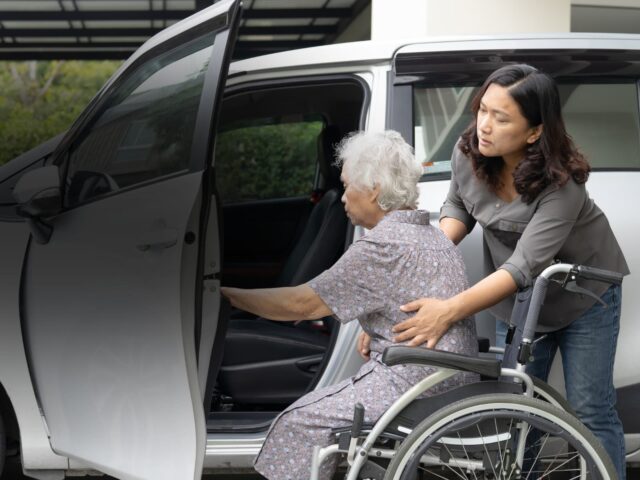 Book a ride to your medical appointments in Worcester